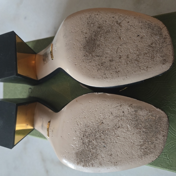 Gucci Black Leather Horsebit Sandals - Picture 8 of 9